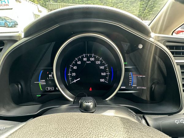 HONDA FIT 2018 77000 KM LEATHER TOPSPECS 385676414