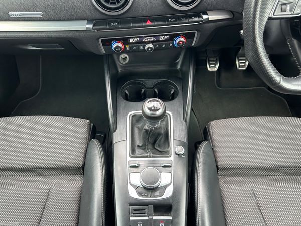 Audi A3 S Line 1.5 TFSI 385680846