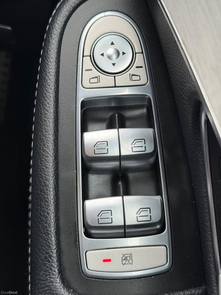 Now Reserved! *79,000kms* 172 Mercedes GLC! 385680962