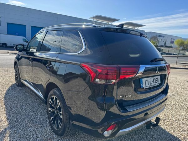 Mitsubishi Outlander 2017 hybrid 385603902