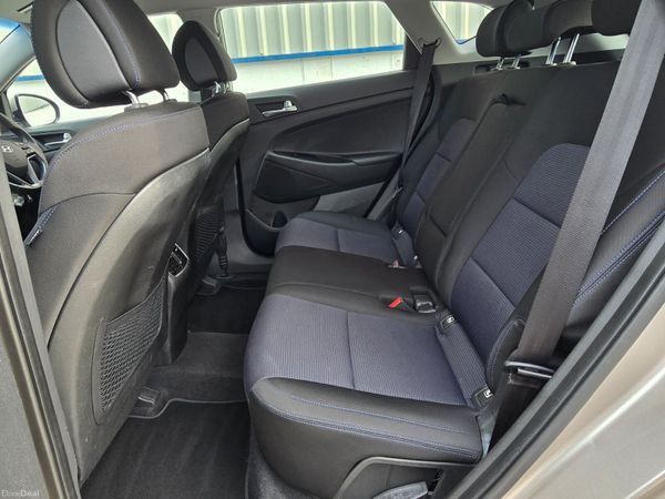 162* HYUNDAI TUCSON 1.7 CRDI SE NAV NICE SPEC 385614526