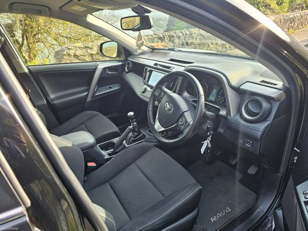 Toyota RAV4 2016 385615546