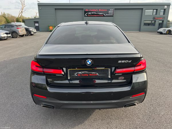 2022 BMW 520D LCI M Sport 2.0 MHEV Diesel 385634634
