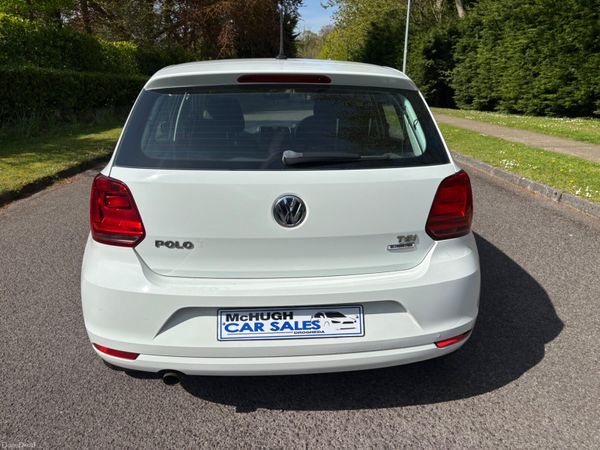 Volkswagen Polo 2015 385740468