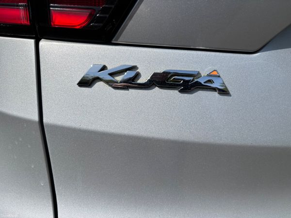 Ford Kuga 2017 385744298