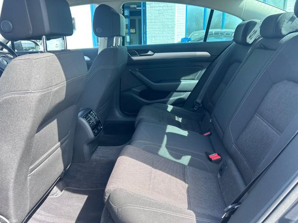 2017 VW PASSAT 1.6TDI CL DSG AUTO LOW KMS 385750846