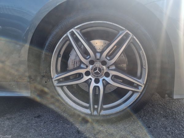 Mercedes-Benz E-Class 2018 385766126