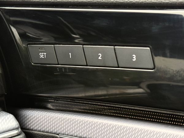 Now Reserved! 211 Volkswagen Touareg Black Ed! 385710780