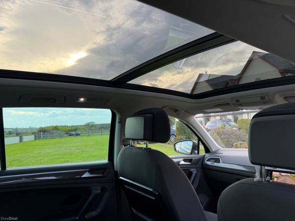 Volkswagen Tiguan 2.0 150 BHP 4 WD 385712486