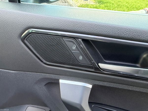 Volkswagen Tiguan 2.0 150 BHP 4 WD 385712406