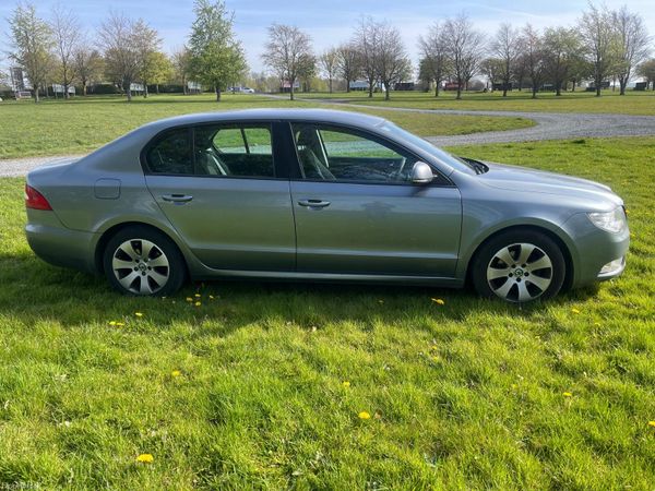 Skoda Superb 2012 Trade Sale 385734806