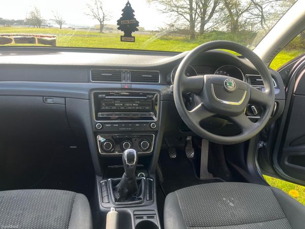 Skoda Superb 2012 Trade Sale 385734838