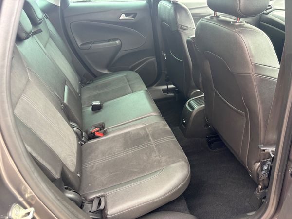 Opel Crossland 385855426