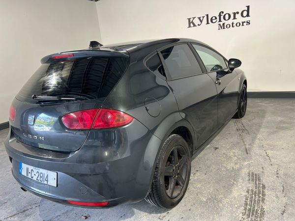 SEAT Leon 2011 385861552