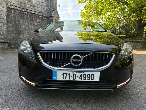 Volvo V40 2017 385876808