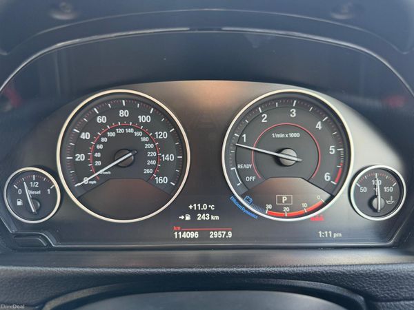 BMW 318 D 2017 SPORT AUTO MASSIVE SPEC 385814016