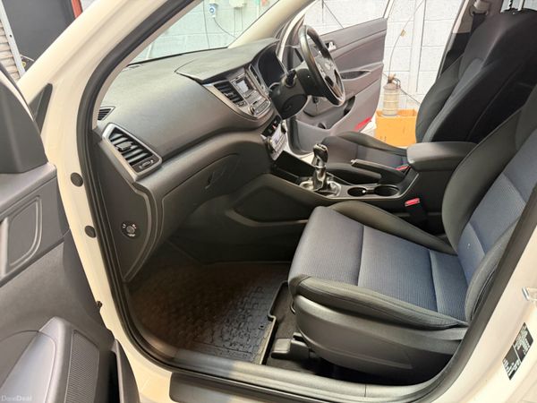 2016 HYUNDAI  TUCSON 385816544