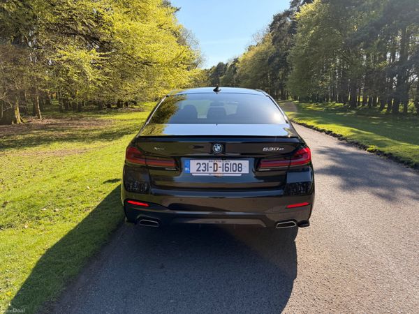 BMW 5-Series 2023 X Drive MSPORT 385990920