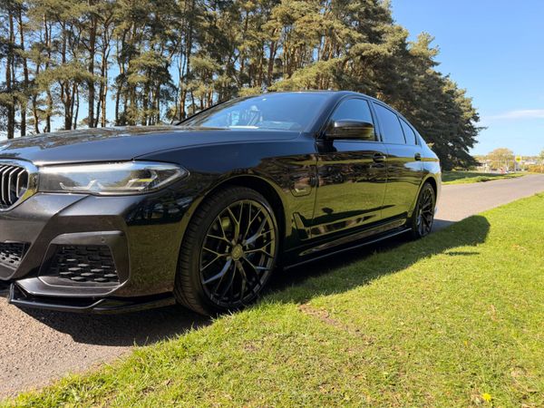 BMW 5-Series 2023 X Drive MSPORT 385990924