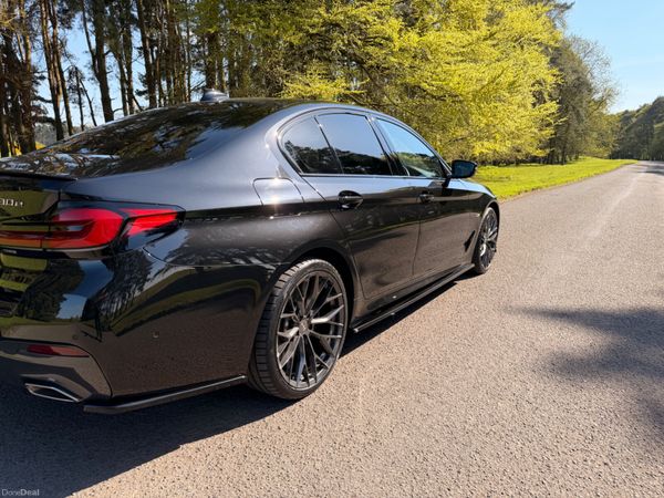 BMW 5-Series 2023 X Drive MSPORT 385990932