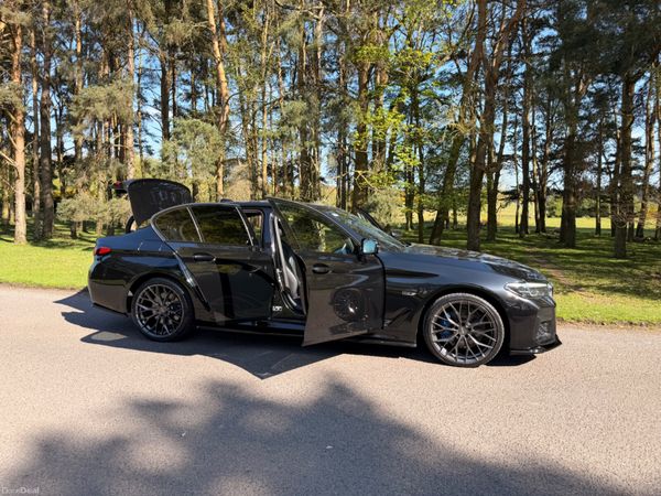 BMW 5-Series 2023 X Drive MSPORT 385990934