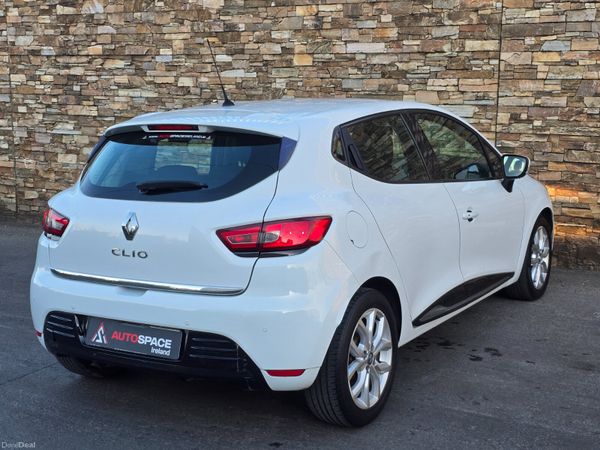 171 Renault Clio  1.1 Petrol Manual 385909020
