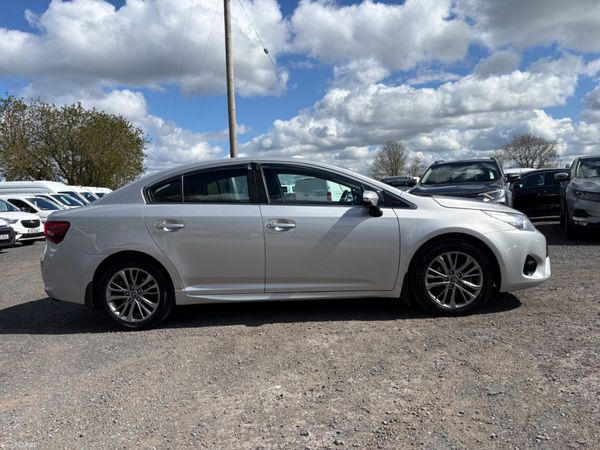 Toyota Avensis 385909590