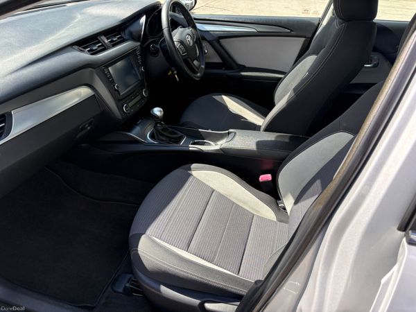 Toyota Avensis 385909600