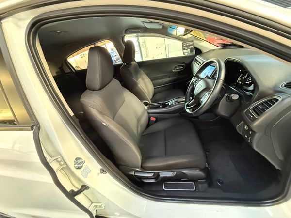 2017 Honda Vezel 1.5 Hybrid Automatic,CarPlay 385910340
