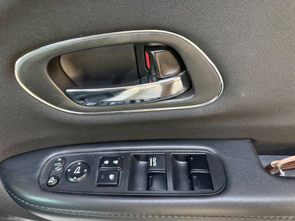 2017 Honda Vezel 1.5 Hybrid Automatic,CarPlay 385910334