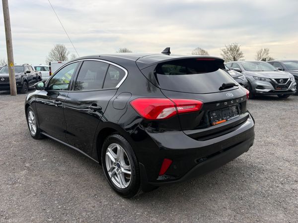 Ford Focus 385910612