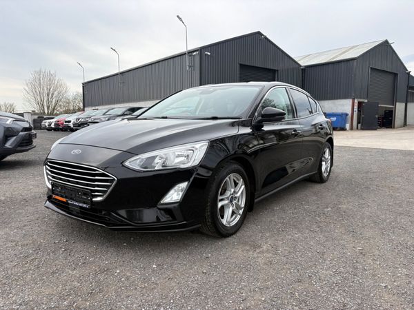 Ford Focus 385910616