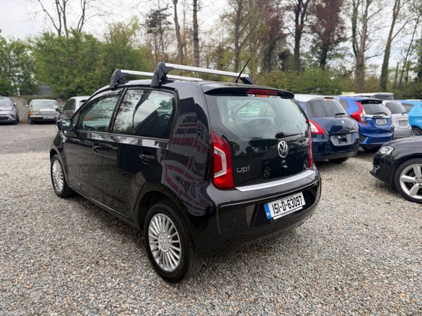 Volkswagen up! 2015 385912644