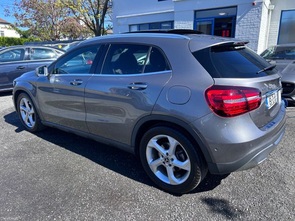 2019 MERCEDES GLA 220 PETROL PREMIUM 4 MATIC 4WD 385915560