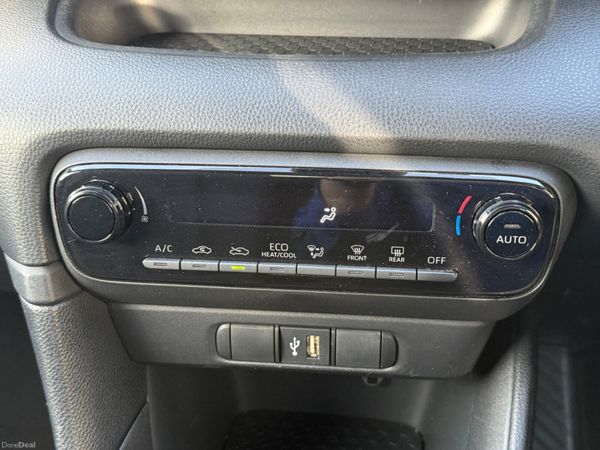 Toyota Yaris 2022 385916462