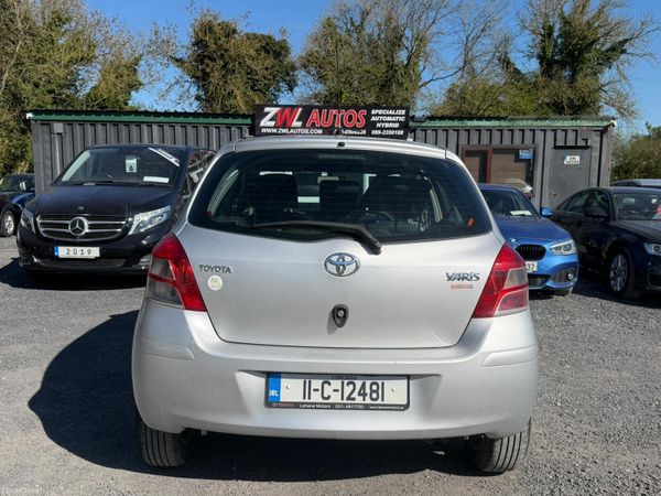 2011  Toyota Yaris  1.0 385937102