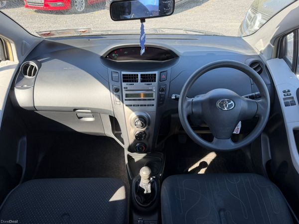 2011  Toyota Yaris  1.0 385937128
