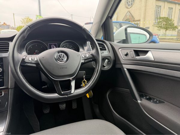 Volkswagen Golf Stylish Alloys & Excellent Conditi 385939572