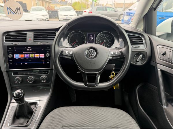 Volkswagen Golf Stylish Alloys & Excellent Conditi 385939574