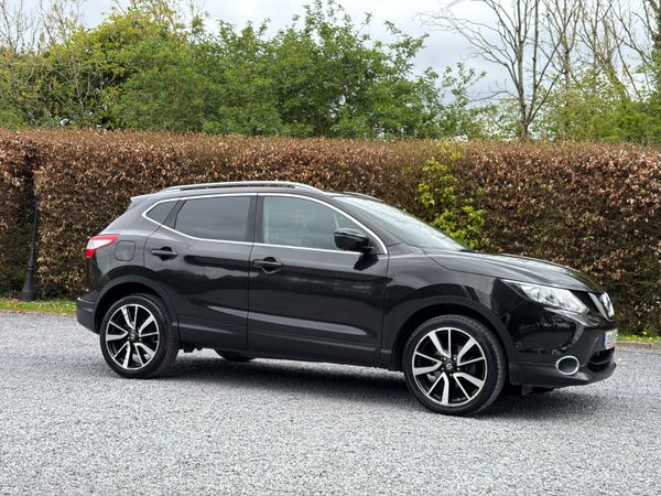Nissan Qashqai 2015 DCI  SVE LOW Mileage 386078882