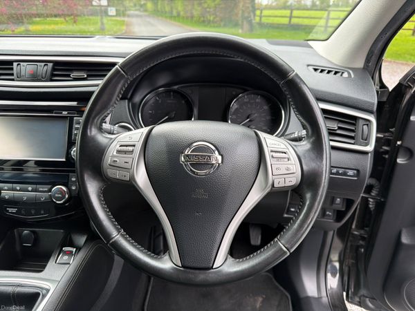 Nissan Qashqai 2015 DCI  SVE LOW Mileage 386079066