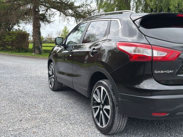 Nissan Qashqai 2015 DCI  SVE LOW Mileage 386079006