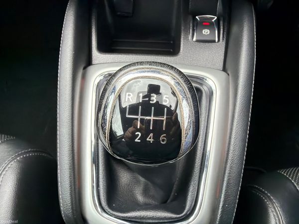 Nissan Qashqai 2015 DCI  SVE LOW Mileage 386079144