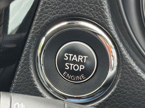 Nissan Qashqai 2015 DCI  SVE LOW Mileage 386079172