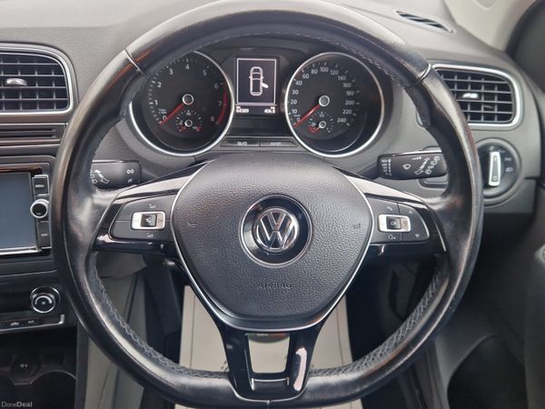 2017 VOLKSWAGEN POLO 1.2 AUTO **LEATHER SEATS** 386087876