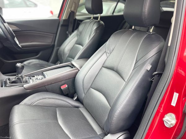 18 Mazda 3 2.2 Skyactiv-D GT Sport 386095776