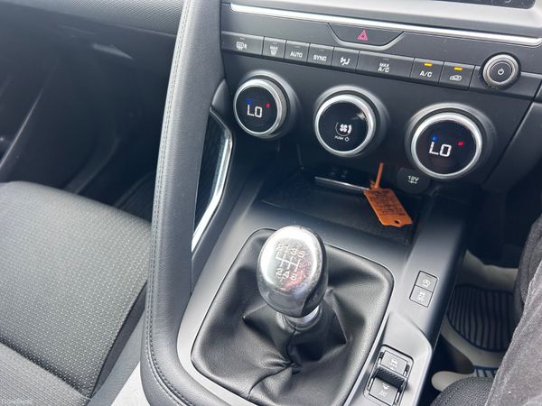 2019 JAGUAR E PACE 2.0 D FWD 6 SPEED MANUAL LOW KM 386097888