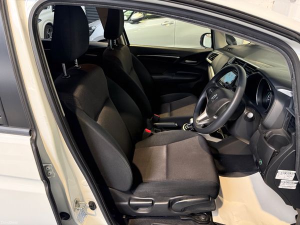 2015 Honda Fit  1.5 Hybrid Automatic,CarPlay 386142274