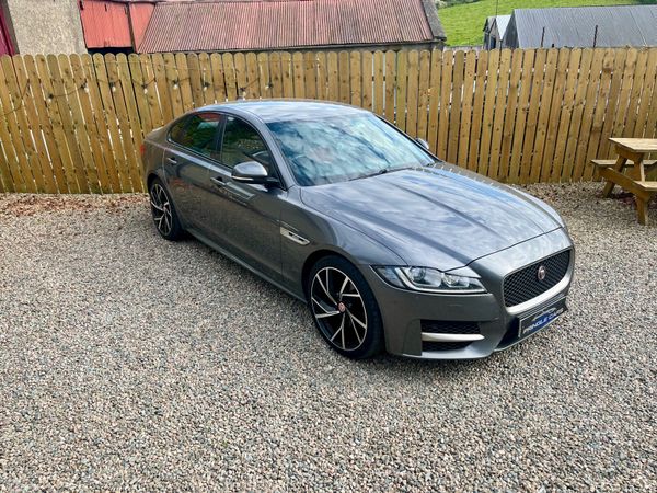 Jaguar XF 2018 386144454
