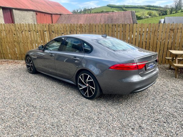 Jaguar XF 2018 386144456